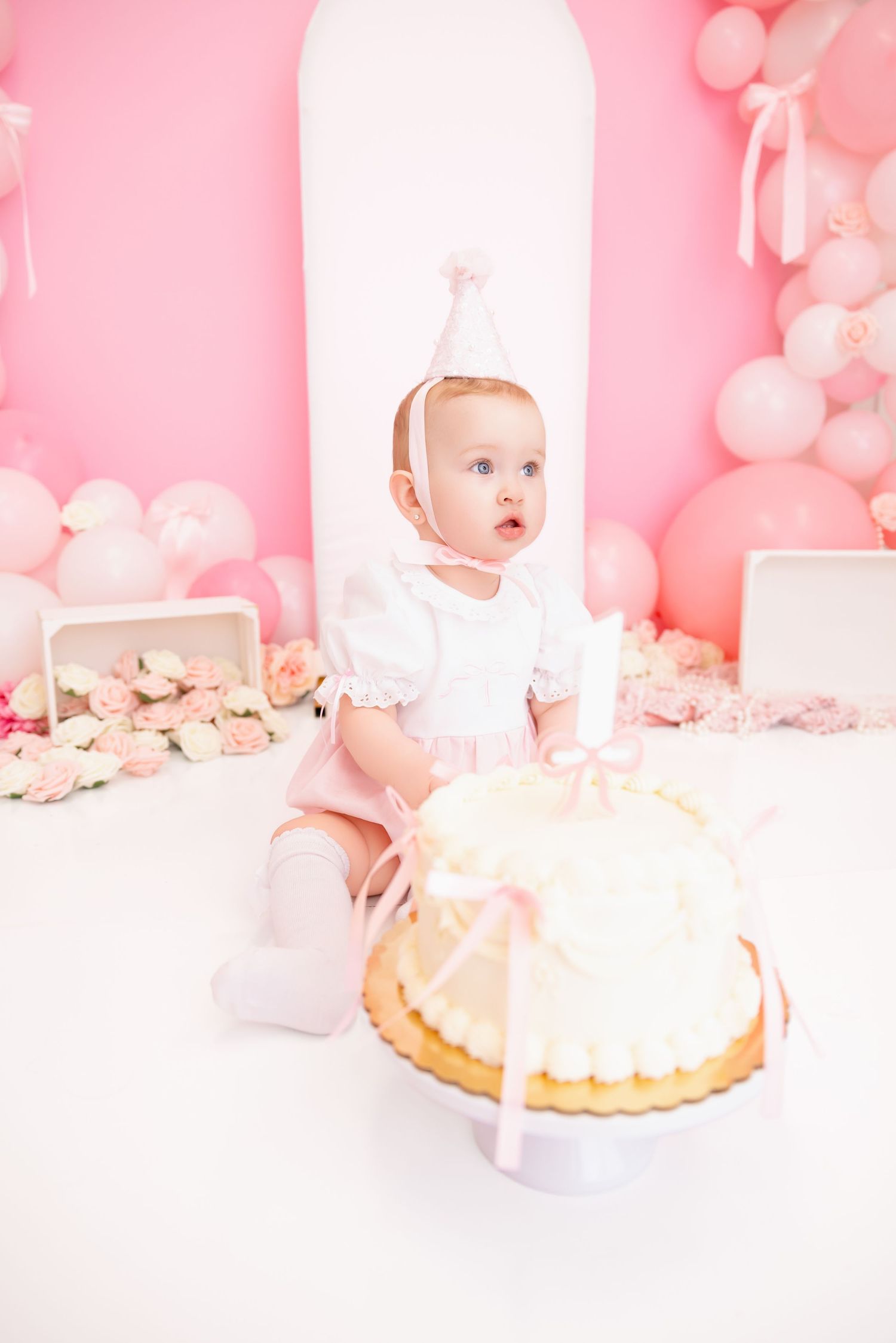 best Long Island cake smash photographer, Long Island birthday photographer, Long Island first birthday photo shoot, first birthday photos