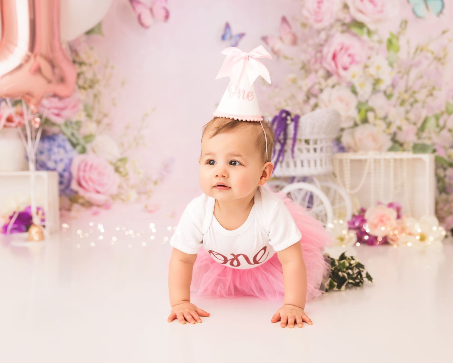 best Long Island cake smash photographer, Long Island birthday photographer, Long Island first birthday photo shoot, first birthday photos
