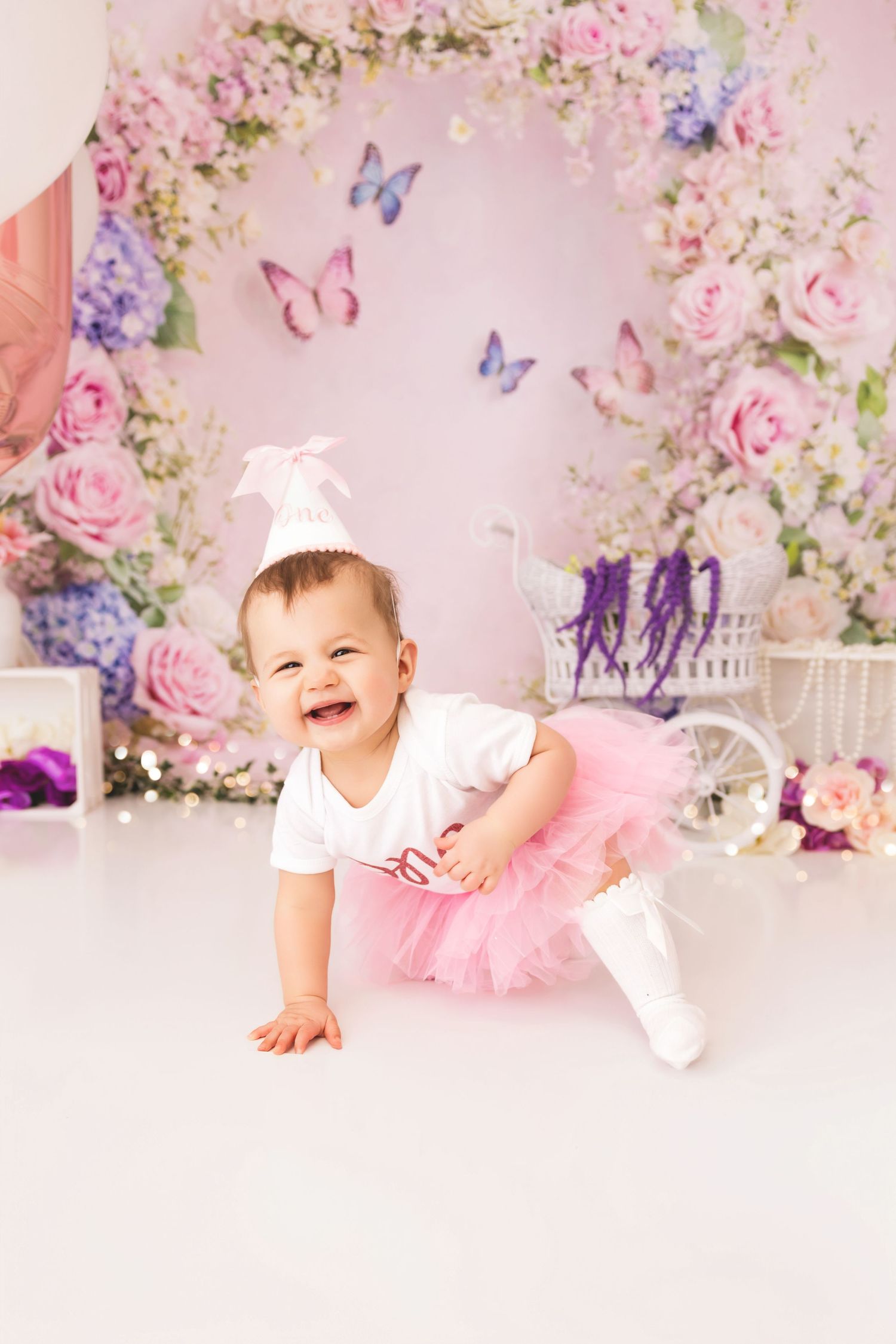 best Long Island cake smash photographer, Long Island birthday photographer, Long Island first birthday photo shoot, first birthday photos