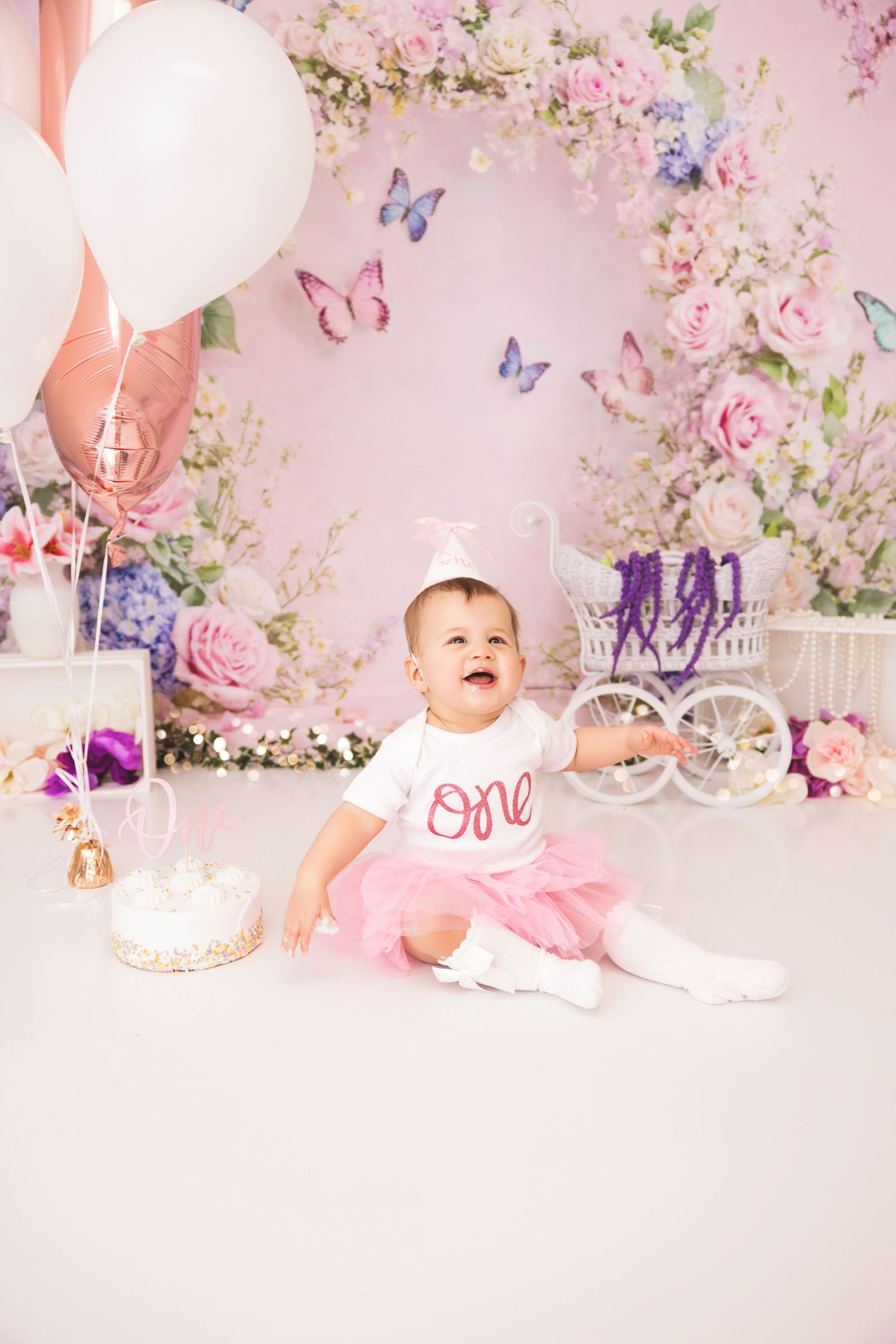 best Long Island cake smash photographer, Long Island birthday photographer, Long Island first birthday photo shoot, first birthday photos