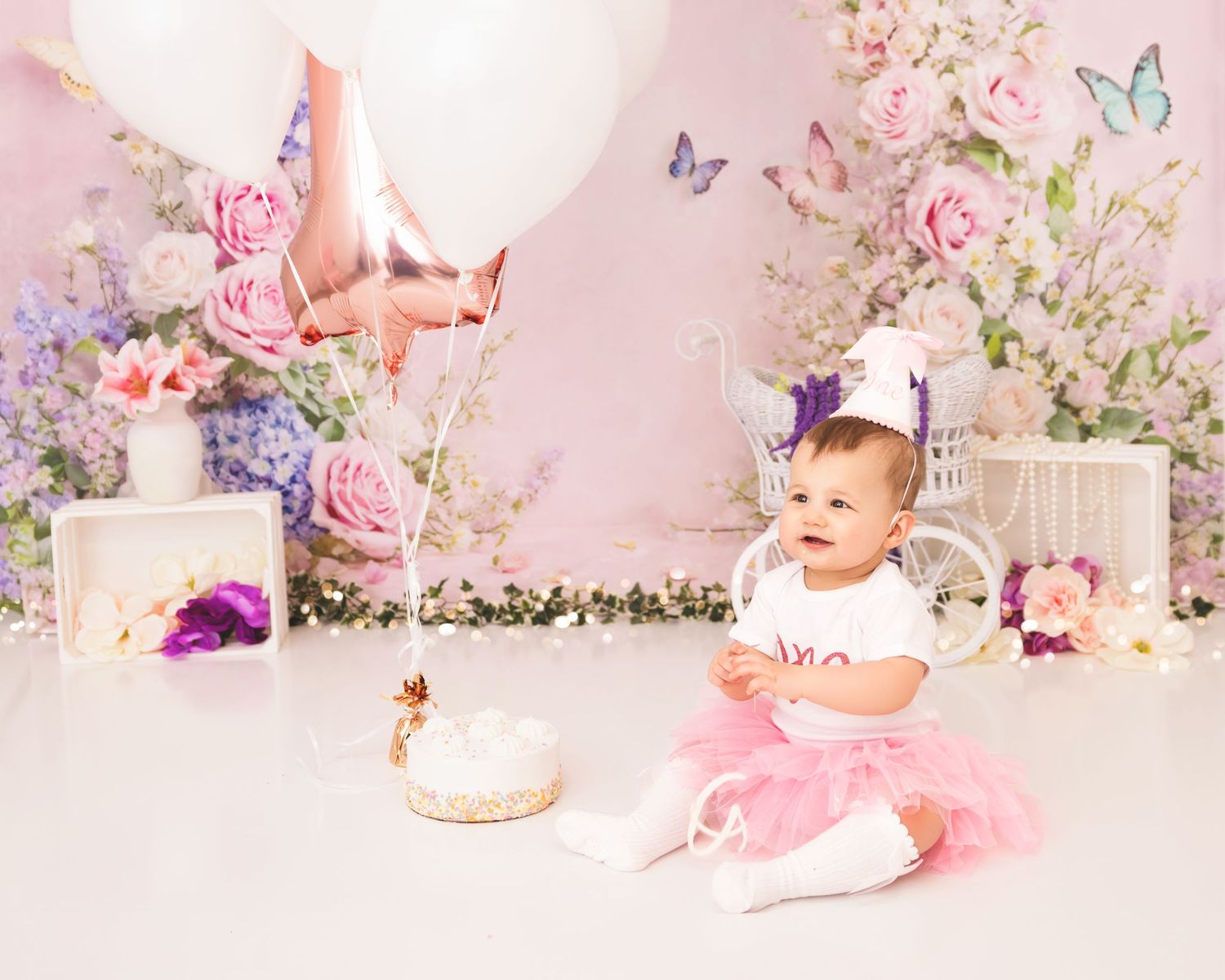 best Long Island cake smash photographer, Long Island birthday photographer, Long Island first birthday photo shoot, first birthday photos
