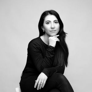SIMONA MUNNA