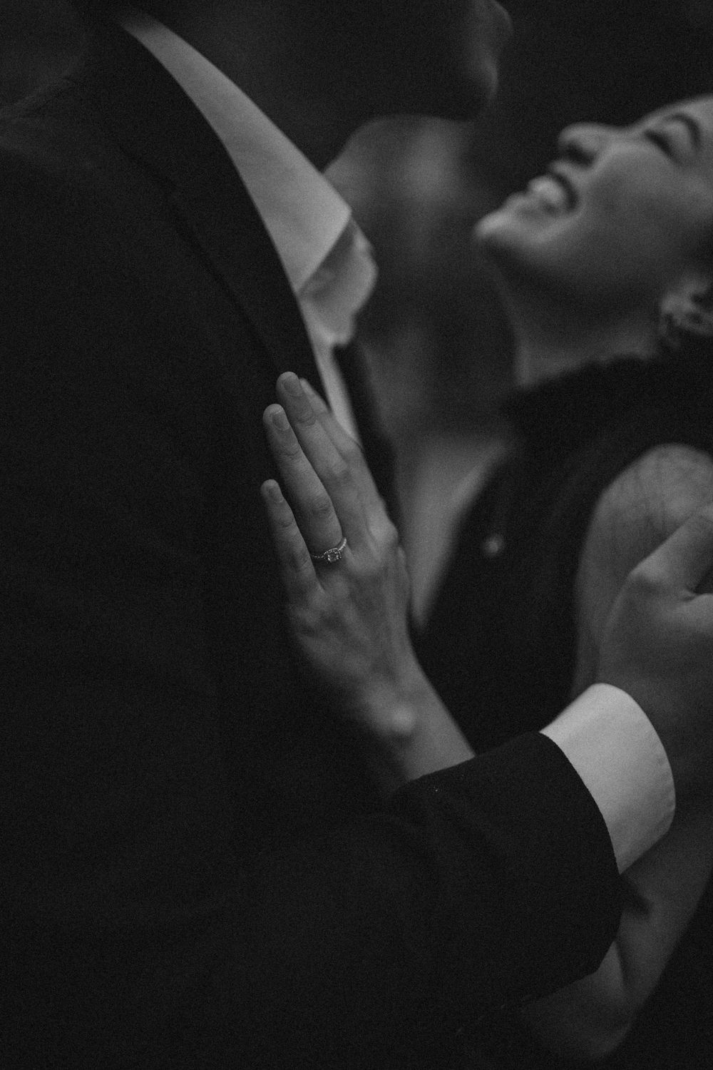 Kihlakuvaus. Engagement photographer. Kihlussessioon.
