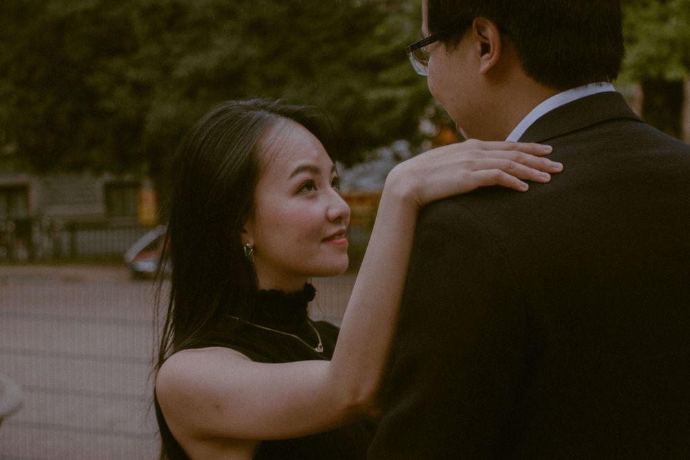 Kihlakuvaus. Engagement photographer. Kihlussessioon.