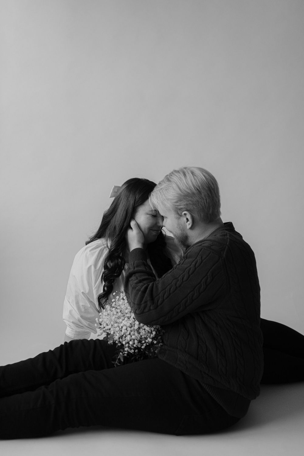 Potrait photographer in Helsinki. Potretti valokuvaus. Engagement photo shoot Helsinki. Kihalkuvaus / pariskuntakuvaus