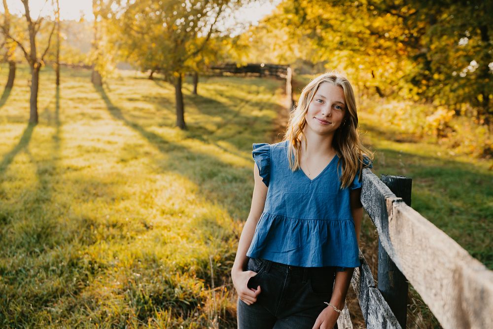 8th grade, field, fence, country, portraits