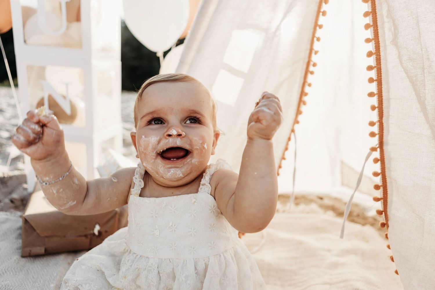#caksmash #kinderfotograaf #1jaar #cakeshoot #lommel #fotograaf #fotografie #pelt #belgie