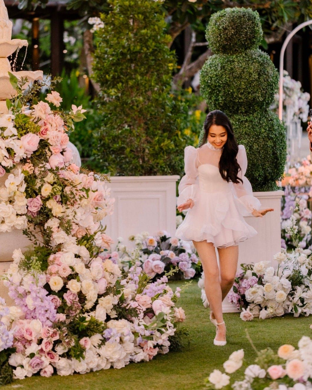 Professional wedding photographer in Bali