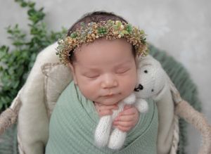 San Diego newborn photographer in home studio