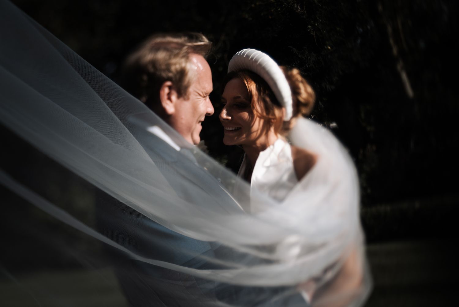 candid romantic atmospheric wedding photography by Rose and Rainbow Photography