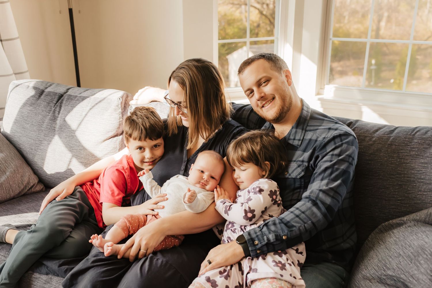 indoor family newborn lifestyle session in cincinnati