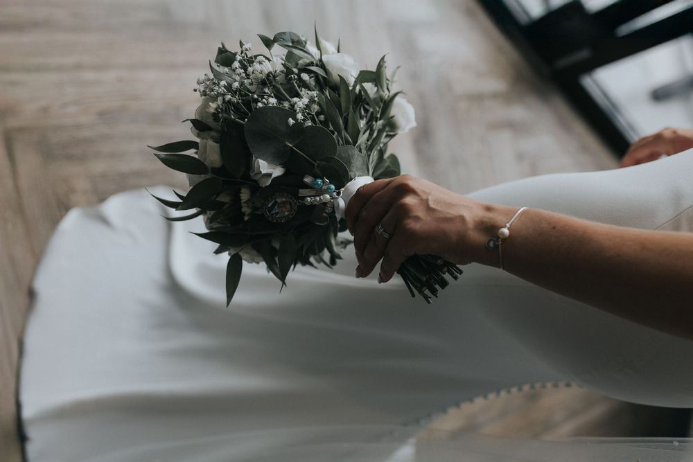 albert's Worsley wedding photography bride wedding dress bouquet