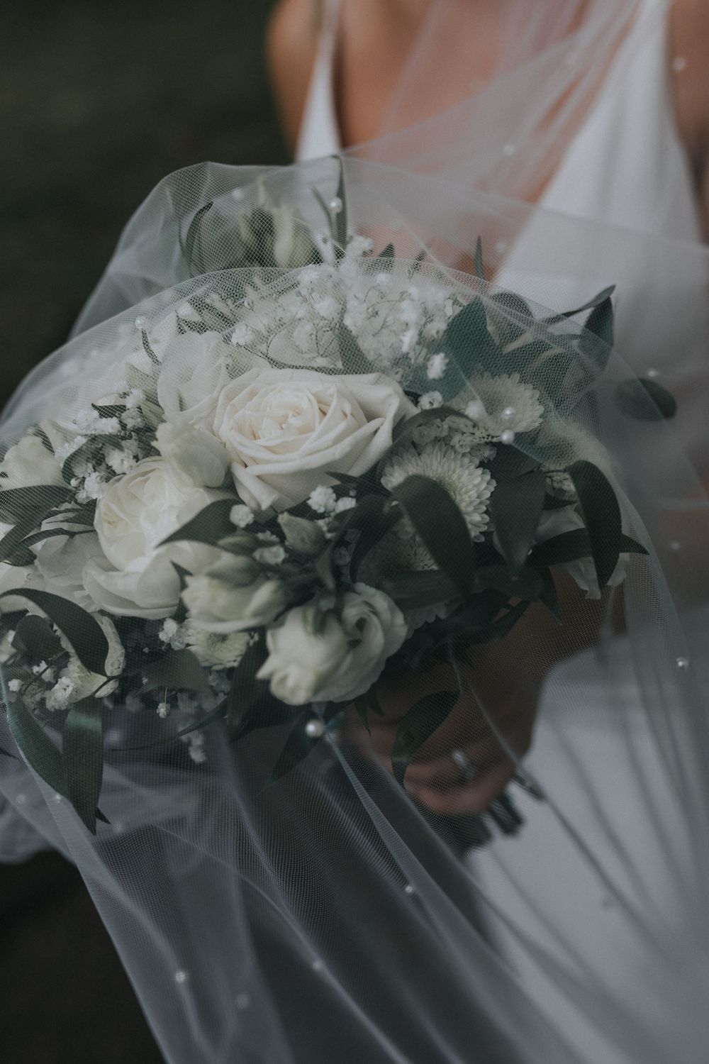 albert's Worsley wedding photography bride bouquet