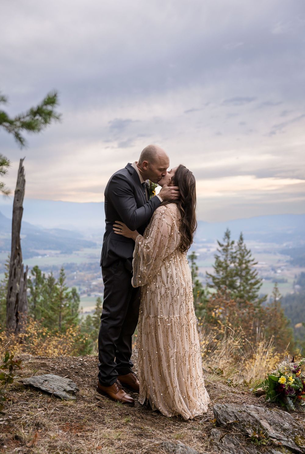 Kayleigh Seibel Photography - Salmon Arm BC - Elopement - Tin Poppy