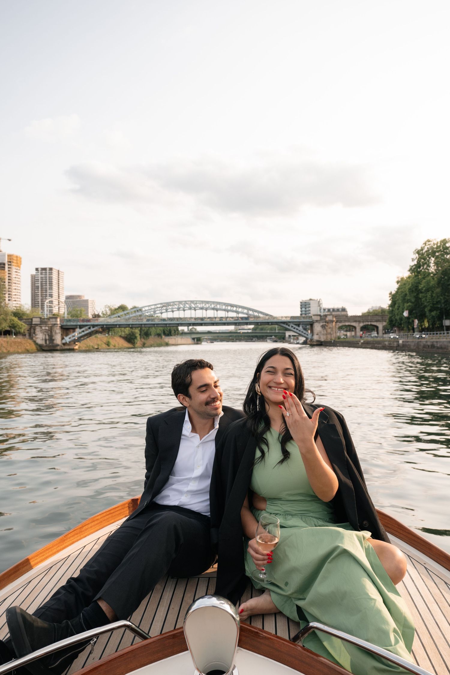 Boat proposal photoshoot in Paris