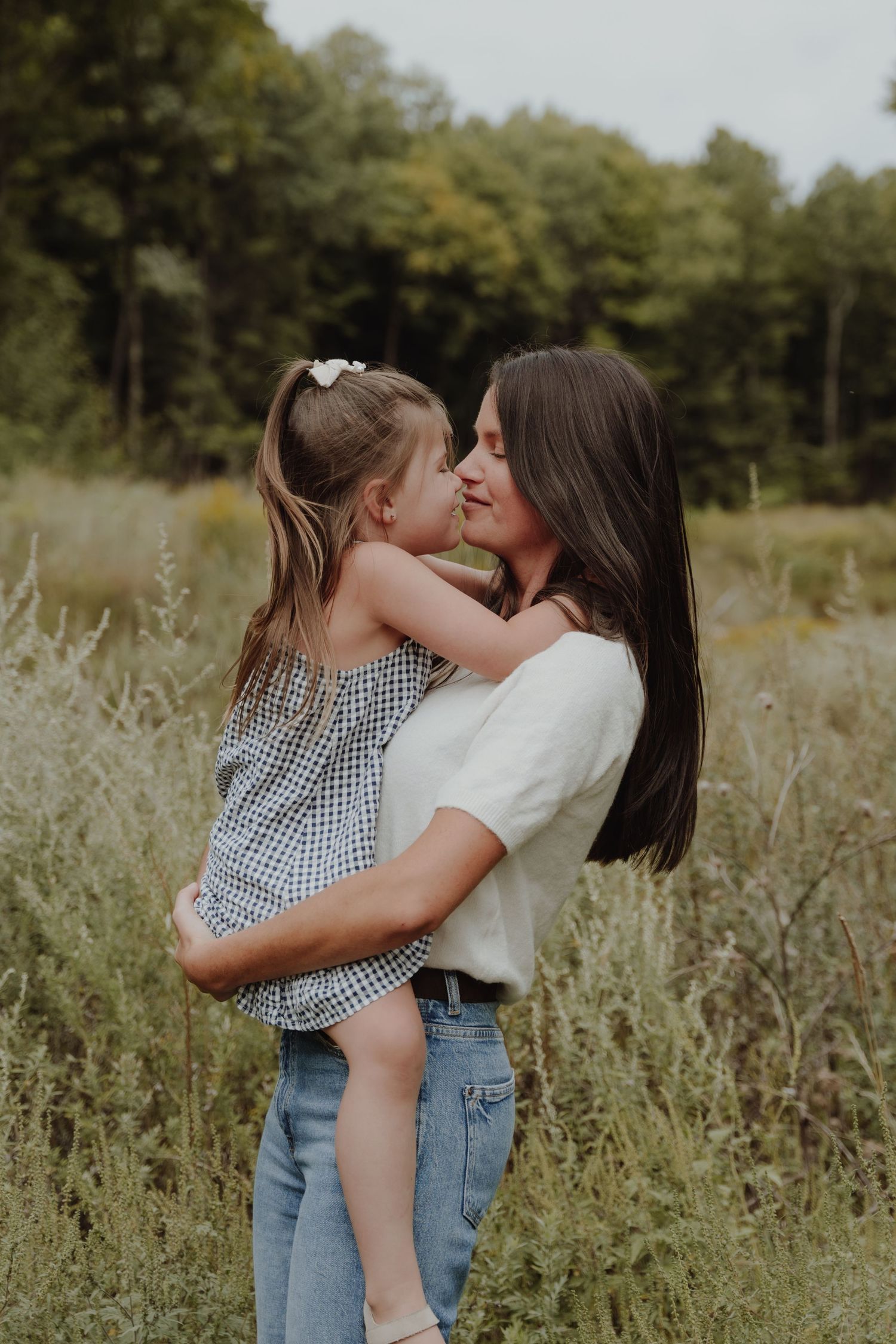 Une mère et son enfant qui s'aiment