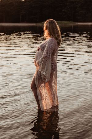 Fotograaf Brabant Oss Den Bosch Uden fotografie zwangerschap zwangerschapsshoot ouders mama momlife Sis&So Pregnant momtobe