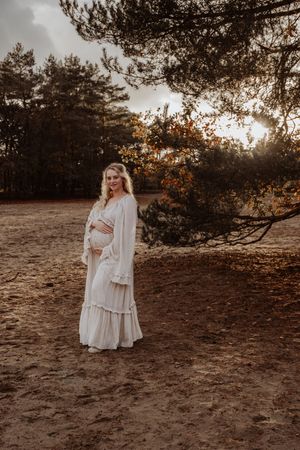 Fotograaf Brabant Oss Den Bosch Uden fotografie zwangerschap zwangerschapsshoot ouders mama momlife Sis&So Pregnant momtobe