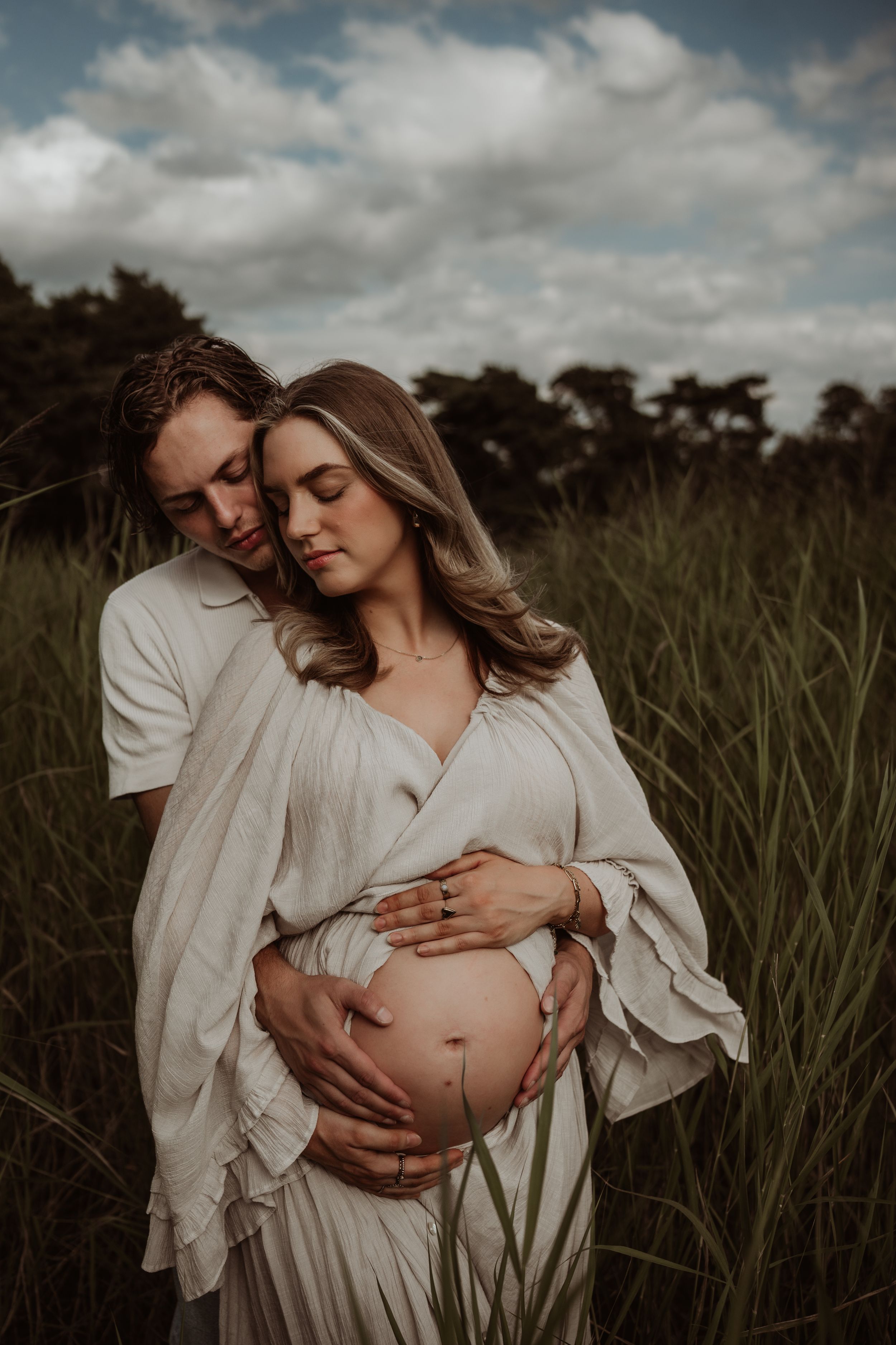 Fotograaf Brabant Oss Den Bosch Uden fotografie zwangerschap zwangerschapsshoot ouders mama momlife Sis&So Pregnant momtobe