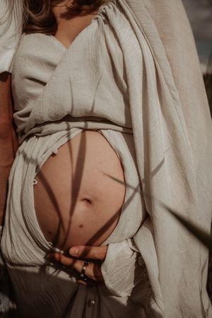 Fotograaf Brabant Oss Den Bosch Uden fotografie zwangerschap zwangerschapsshoot ouders mama momlife Sis&So Pregnant momtobe