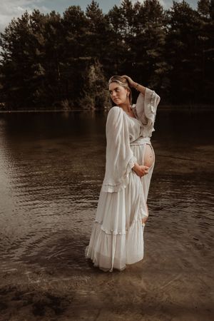 Fotograaf Brabant Oss Den Bosch Uden fotografie zwangerschap zwangerschapsshoot ouders mama momlife Sis&So Pregnant momtobe