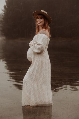 Fotograaf Brabant Oss Den Bosch Uden fotografie zwangerschap zwangerschapsshoot ouders mama momlife Sis&So Pregnant momtobe