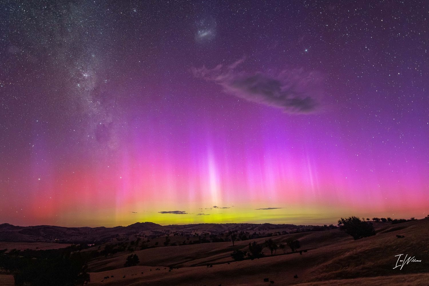 Aurora Australis, Jugiong