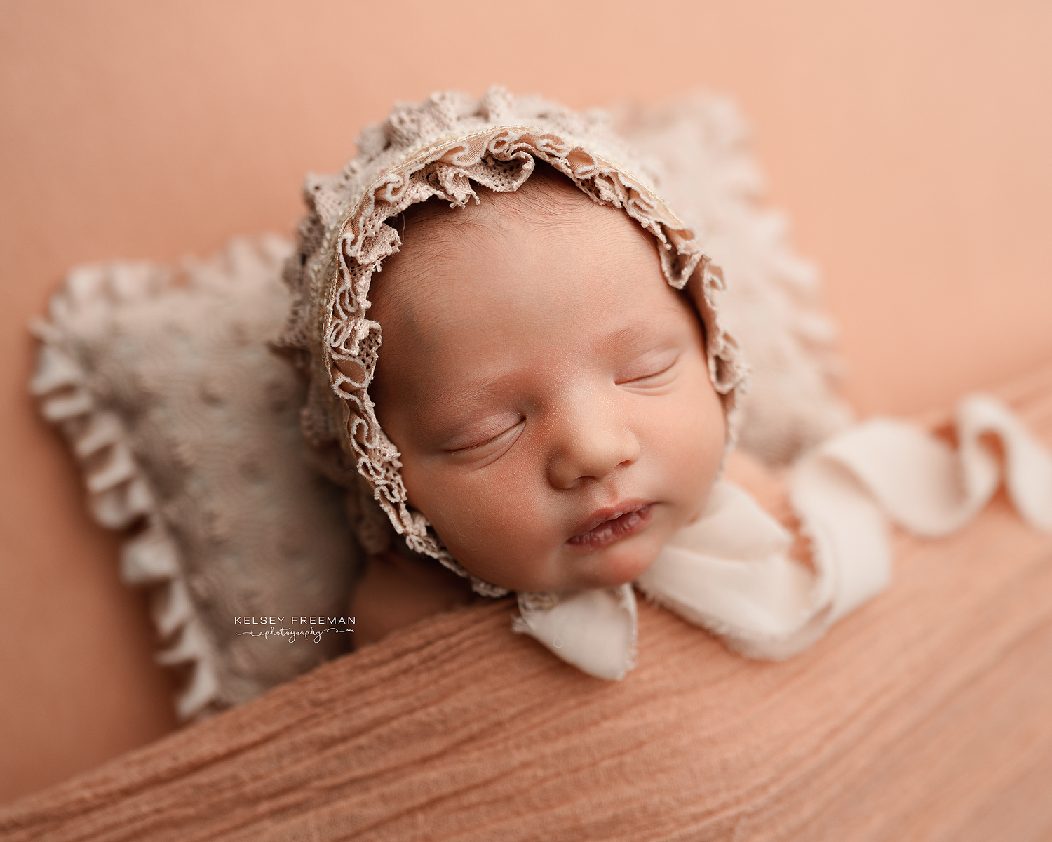 Newborn photography studio located in between Atlanta, Georgia and Birmingham, Alabama with full service photo studio.