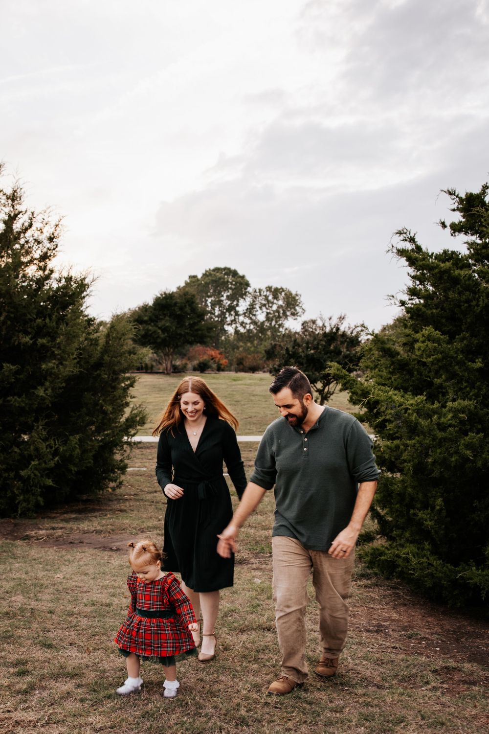 Professional Texas Family Photographer, Christmas Minis, Editorial Photography, Portrait Photographer, Family Photo, Affordable