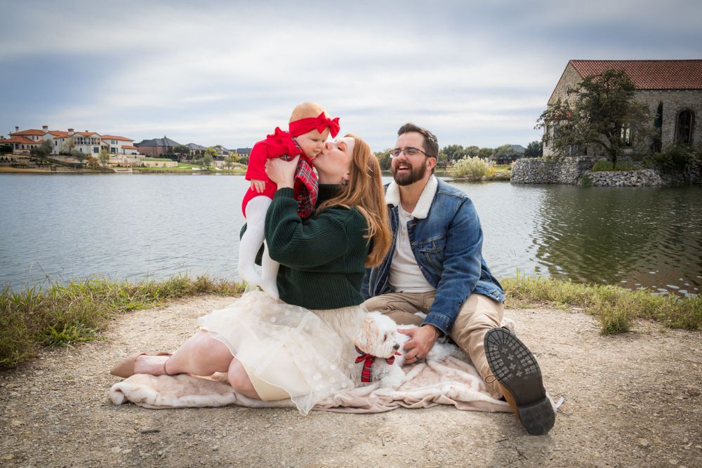 Professional Texas Family Photographer, Christmas Minis, Editorial Photography, Portrait Photographer, Family Photo, Affordable