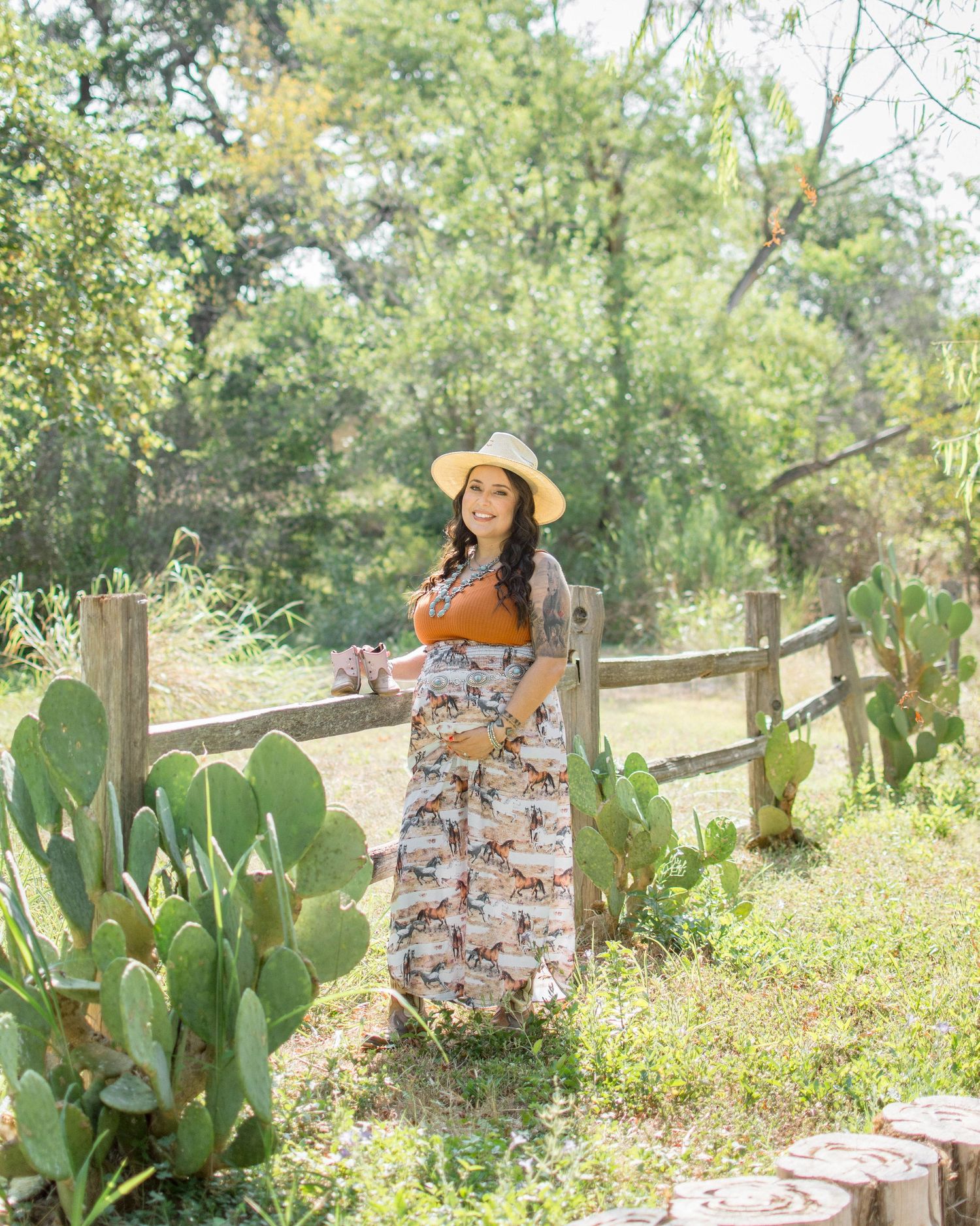texas cactus maternity photos
