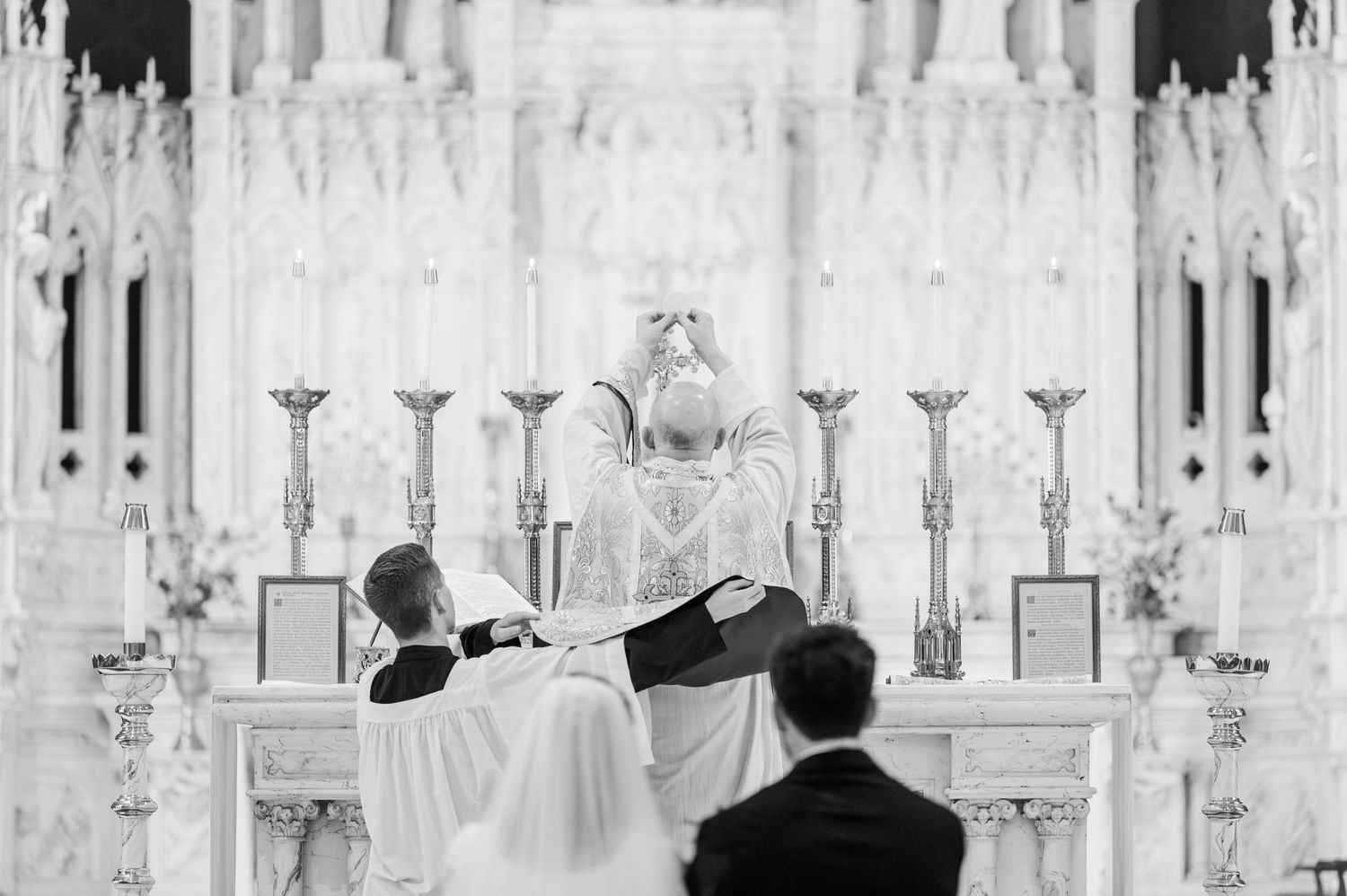 Wedding at Holy Family Cathedral Tulsa Oklahoma.