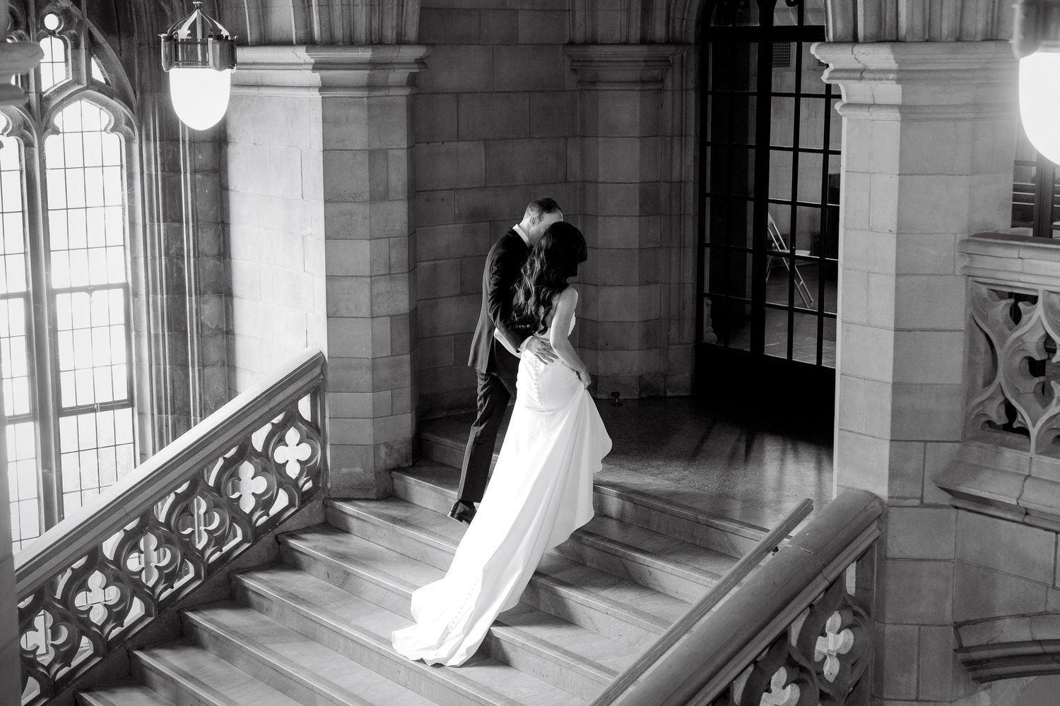 Top 10 wedding photographers in Niagara. Best wedding photographer in Niagara regiong