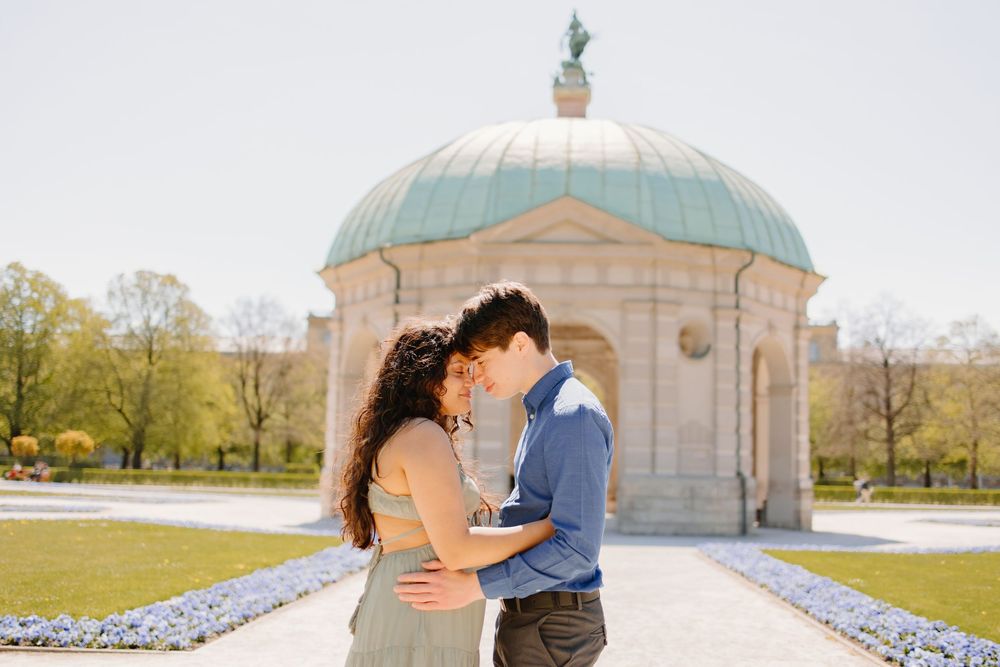 Munich Surprise Engagement, Munich Surprise Proposal, Munich Engagement, Munich Engagement, Munich Hofgarten Engagement