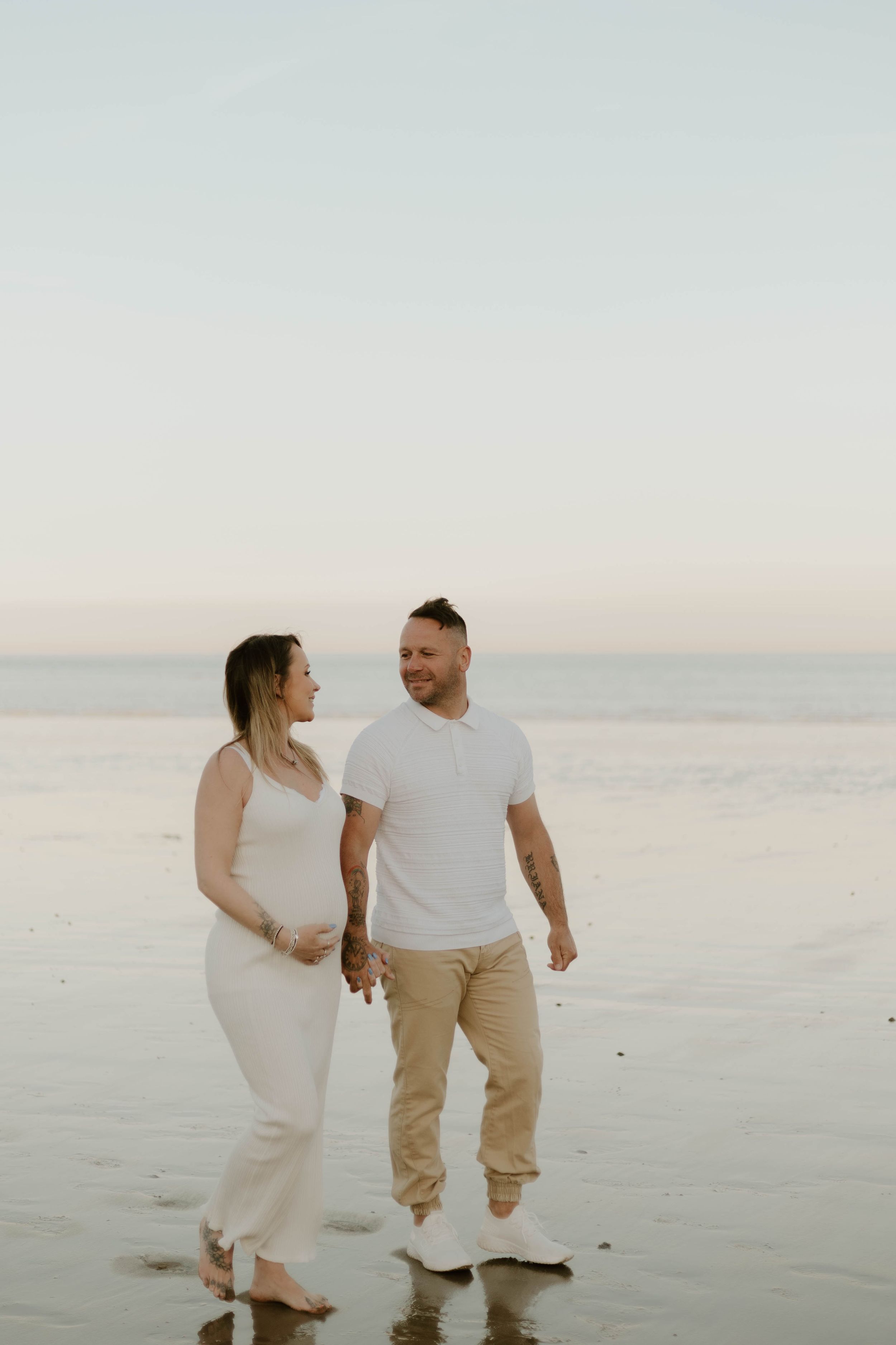 Maternity photos at the beach in Folkestone