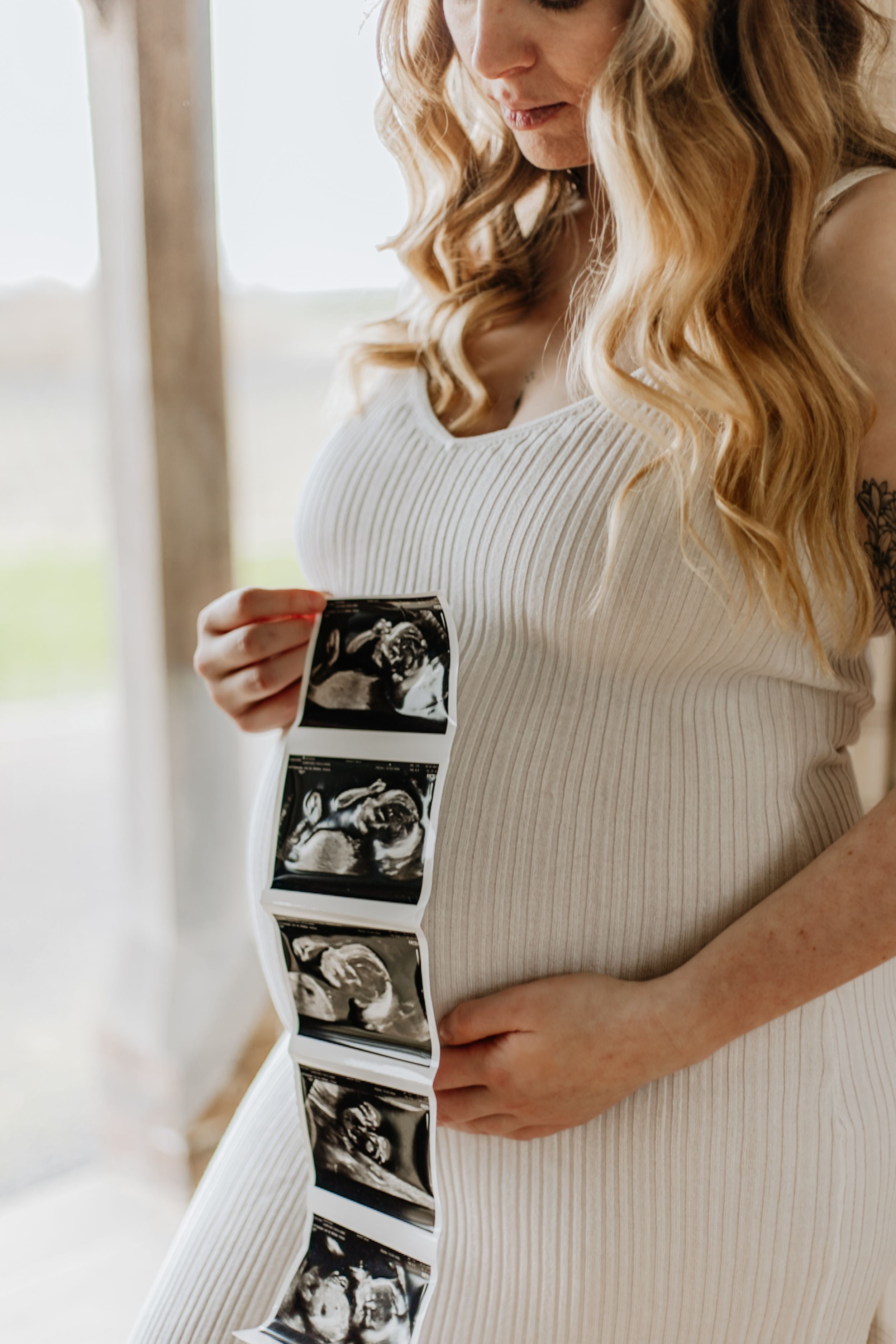 maternity photoshoot at home in Kent