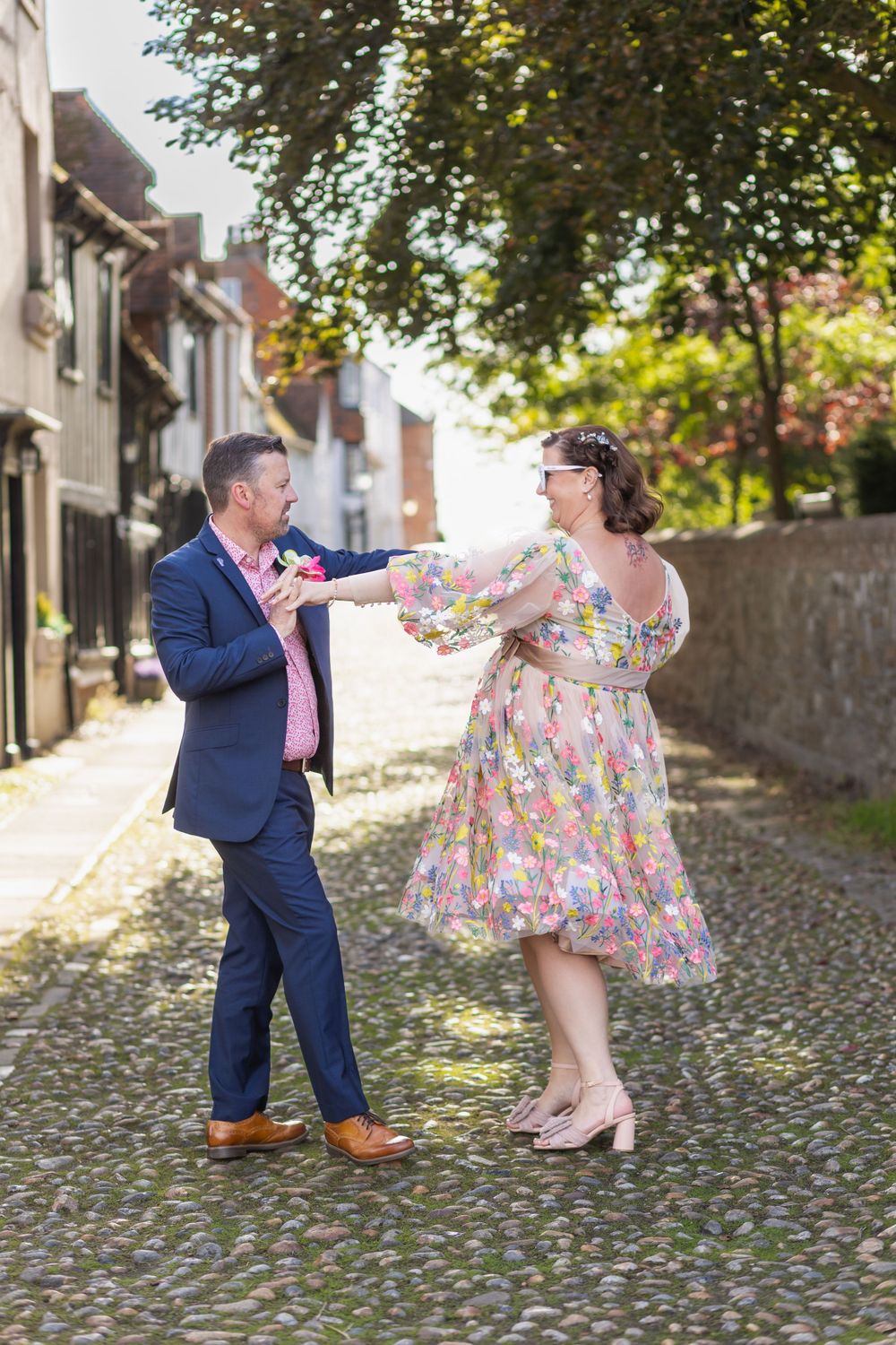Wedding couple dance in a Rye street