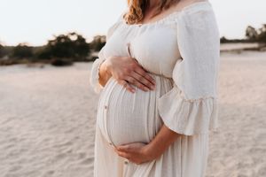 Lifestyle fotograaf Heerhugowaard voor zwangerschapshoots en gezinnen.
