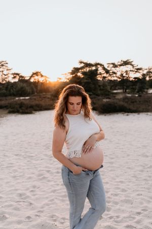 Lifestyle fotograaf Heerhugowaard voor zwangerschapshoots en gezinnen.