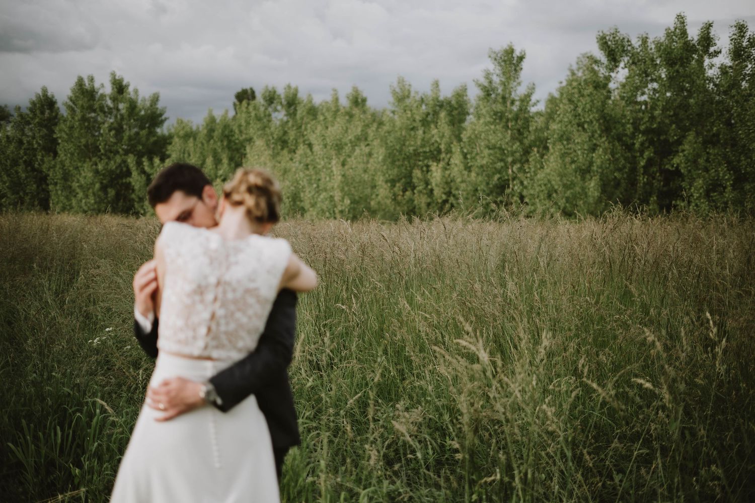 Mariage Intimiste à Nantes photographié par une photographe elopement en France
