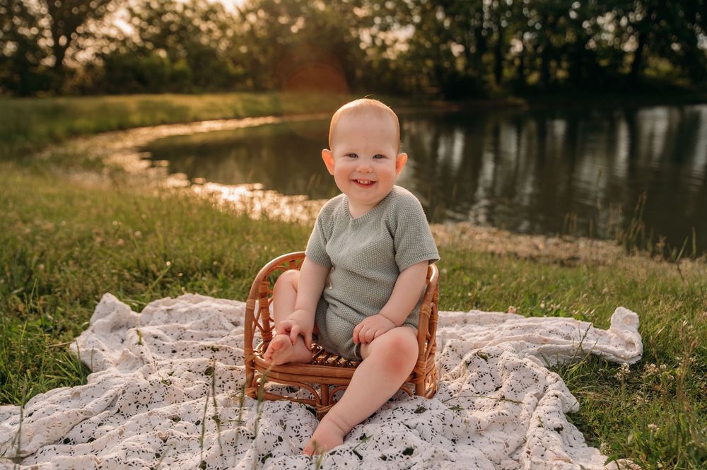 Ashley Dawn Photography St. Louis Family Photographer Cake Smash First Birthday St. Charles MO