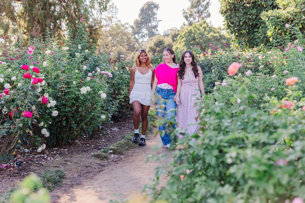 Simi Valley, CA 2025-26 Senior Rep Team @ the Huntington Library.  Senior Photos, Ventura  and Los Angeles County Senior Photographer.