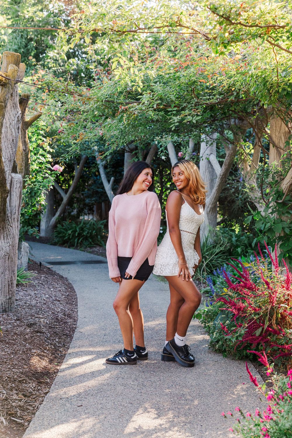 Simi Valley, CA 2025-26 Senior Rep Team @ the Huntington Library.  Senior Photos, Ventura  and Los Angeles County Senior Photographer.