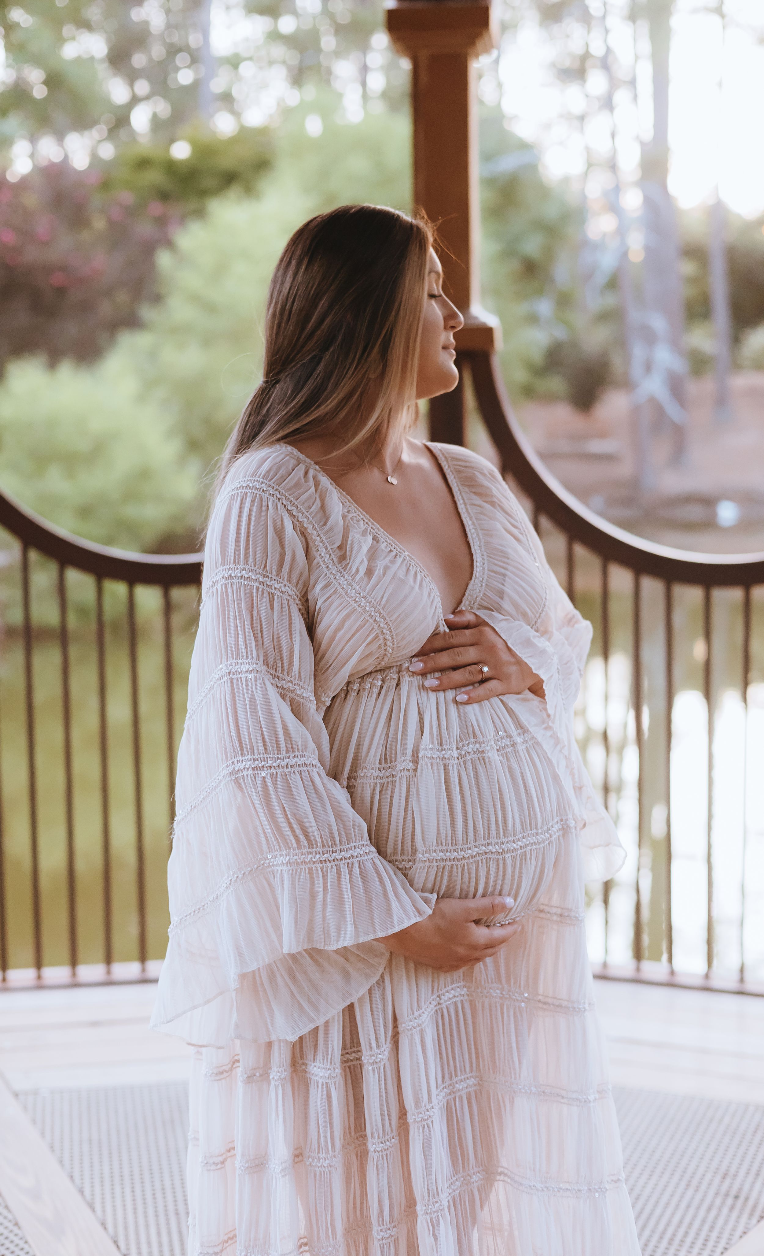 Dreamy maternity photos