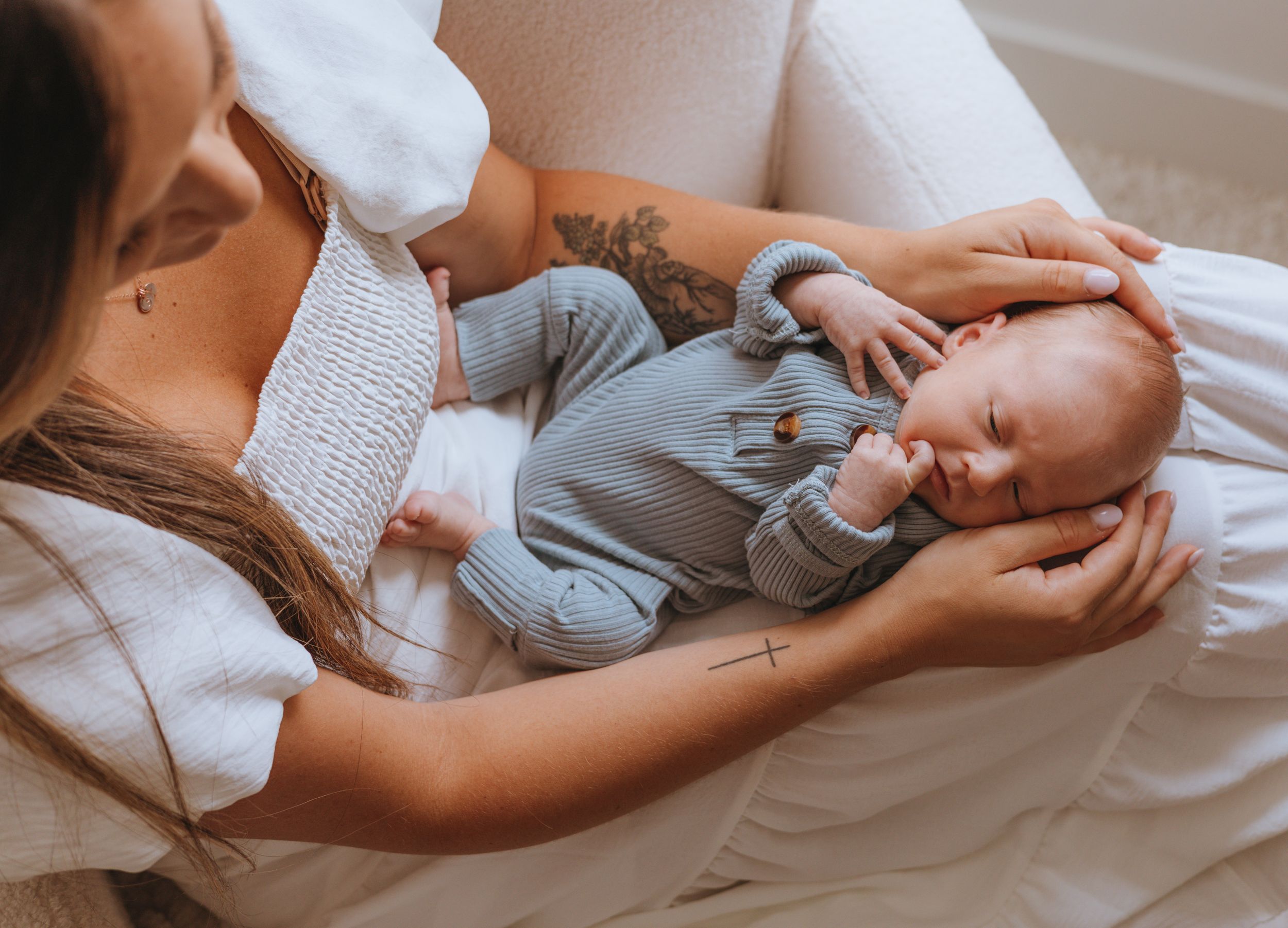 Newborn photos for you to cherish