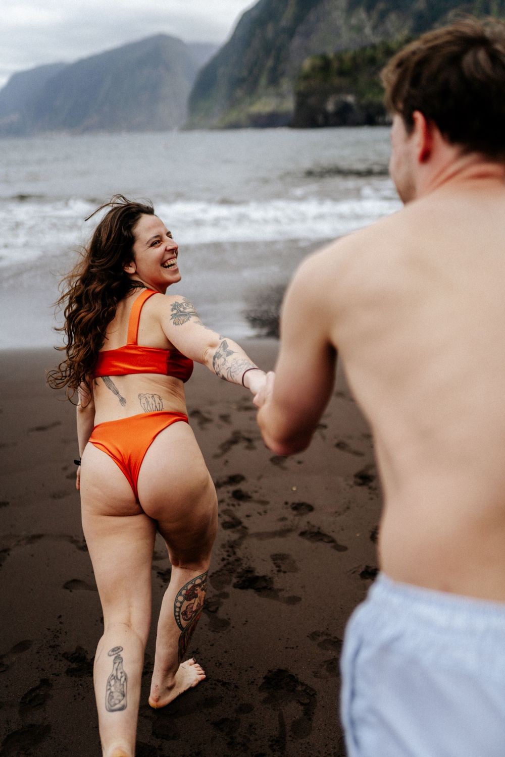 Romantické párové focení u moře na Madeiře, foceno fotografem Lukášem Vavřincem