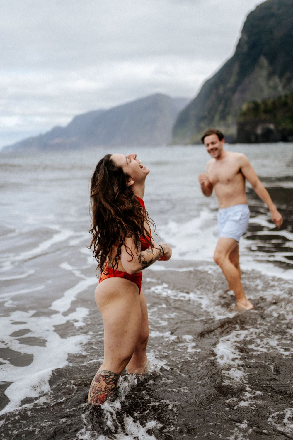 Romantické párové focení u moře na Madeiře, foceno fotografem Lukášem Vavřincem