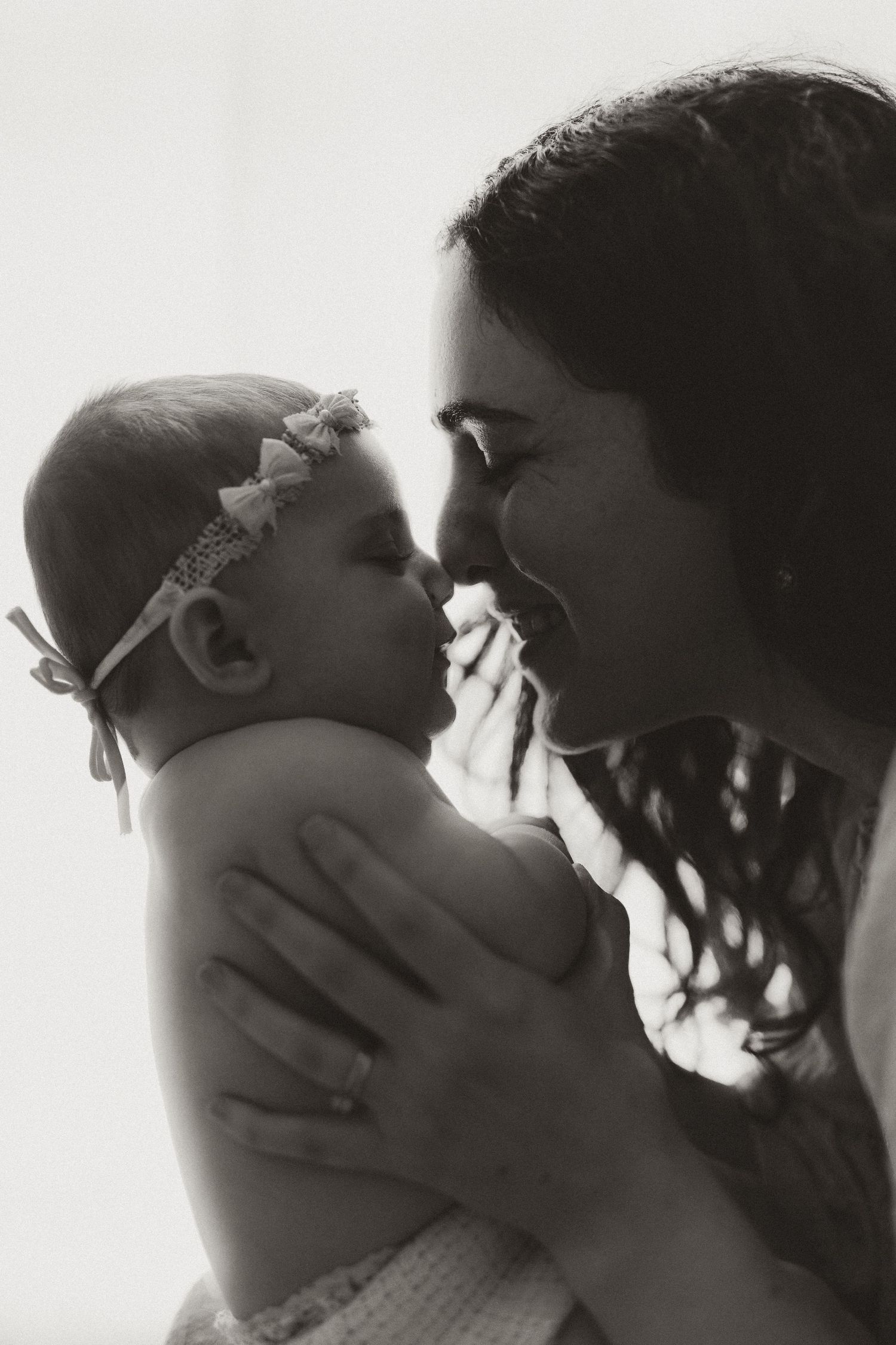 Natural light newborn photography session in Vilvoorde home studio near Brussels