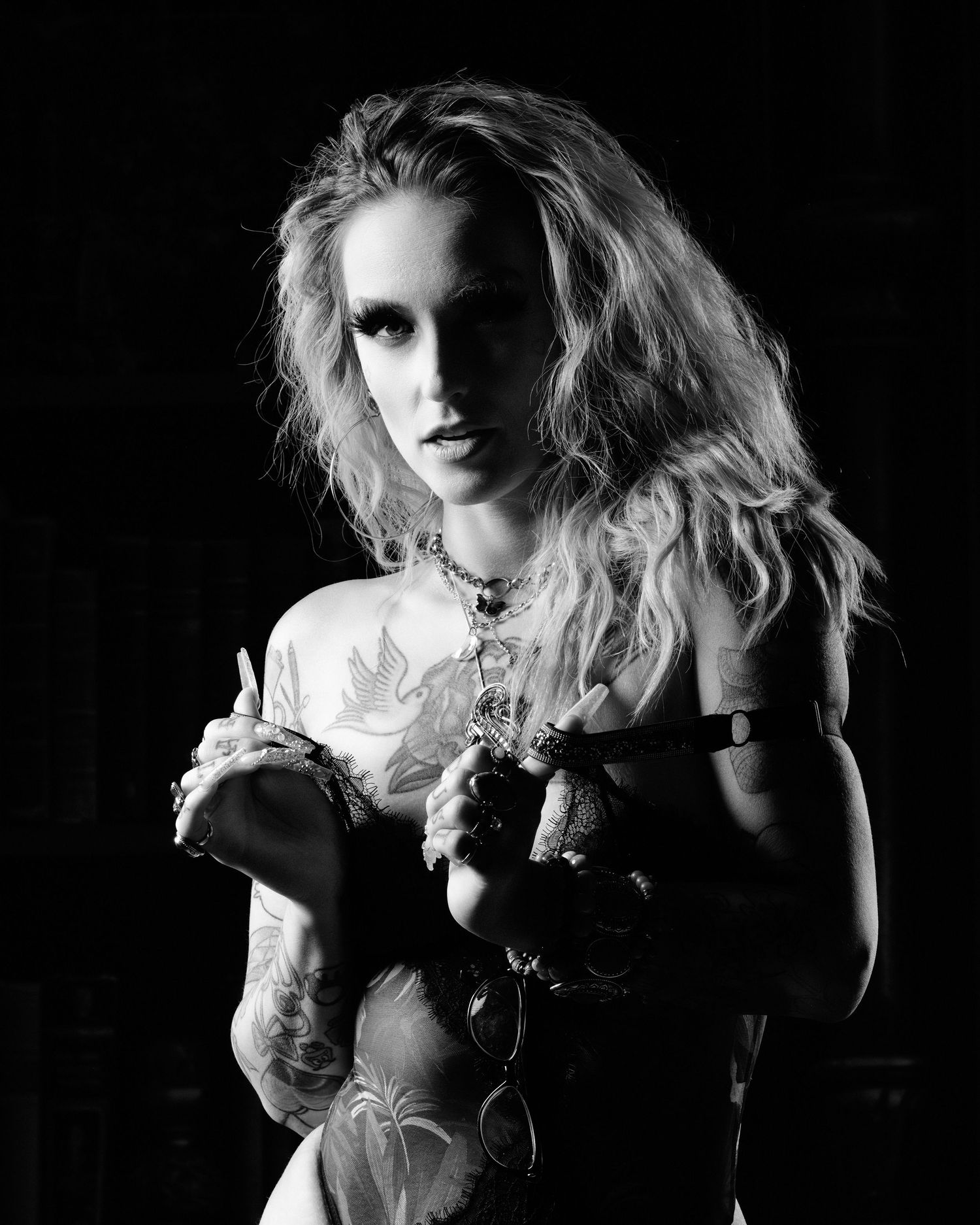 David G Holt Photography - Artistic black and white fashion portraits with textured styling and dramatic lighting.