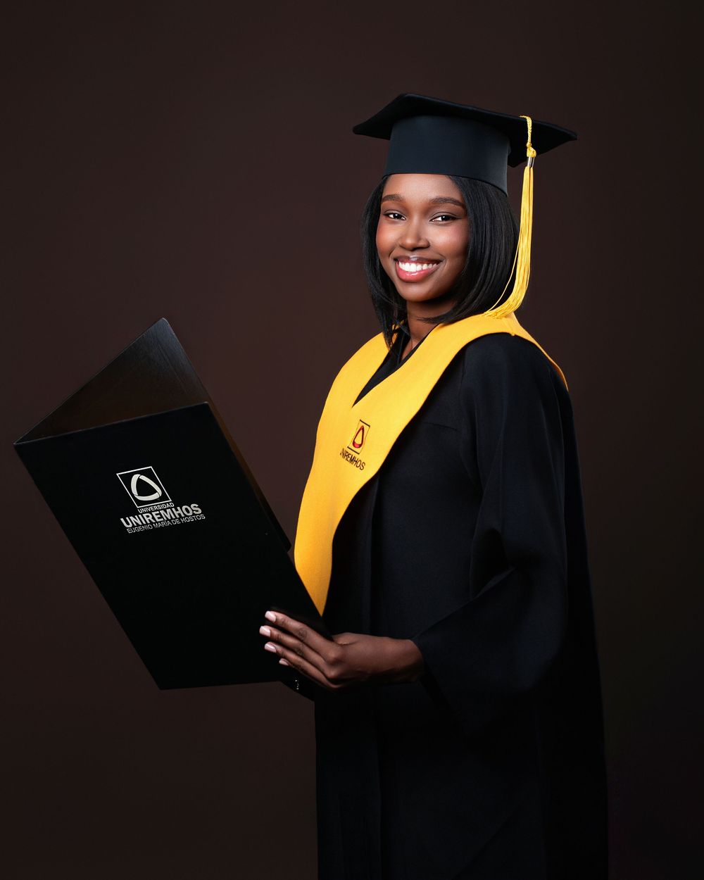 Uniremhos sesión de fotos en estudio graduación